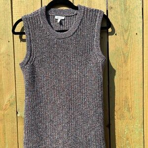 Knit pullover crew neck sleeveless vest, ladies